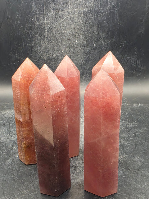 Strawberry quartz tower! 3.4 inches tall, 3 ounces!
