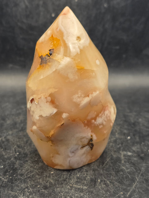 Flower agate flame tower! 9.8 ounces, 3.4 inches tall, 1.9" wide