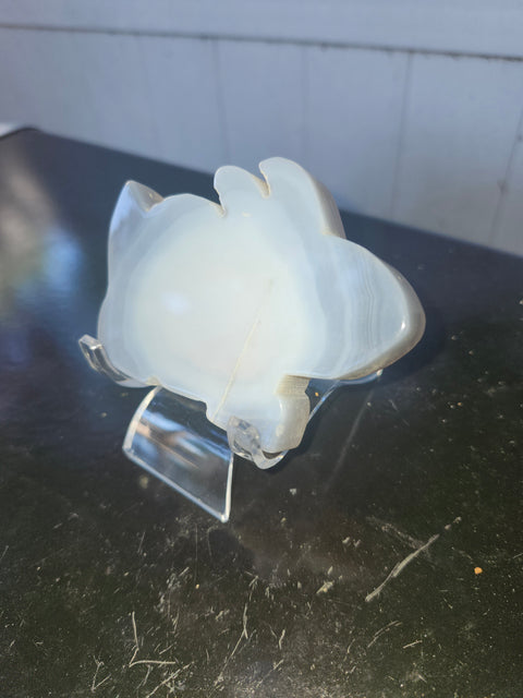 Druzy agate rabbit carving! 4.5 ounces, 3.5 inches wide, 2.5 inches tall