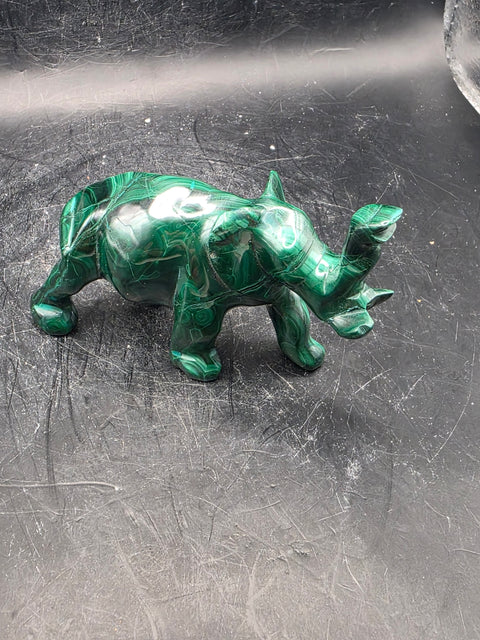 Malachite elephant!! 3.8 ounces, 3.8 inches long!
