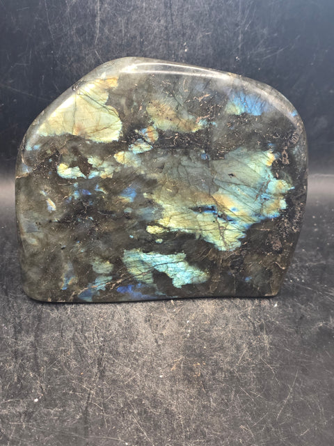 Labradorite free form! 1.15 pounds,4.4 inches wide, 3.7 tall