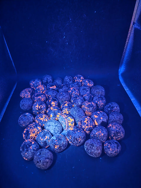 Yooperlite flame stone tumbles set of 5! .9 too 1.2 inches long