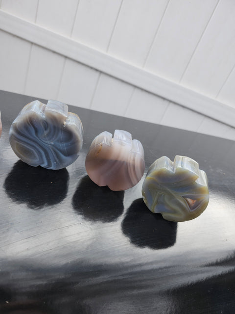 crystals spheres towers gemstones geodes skulls Amathyst rose quartz 