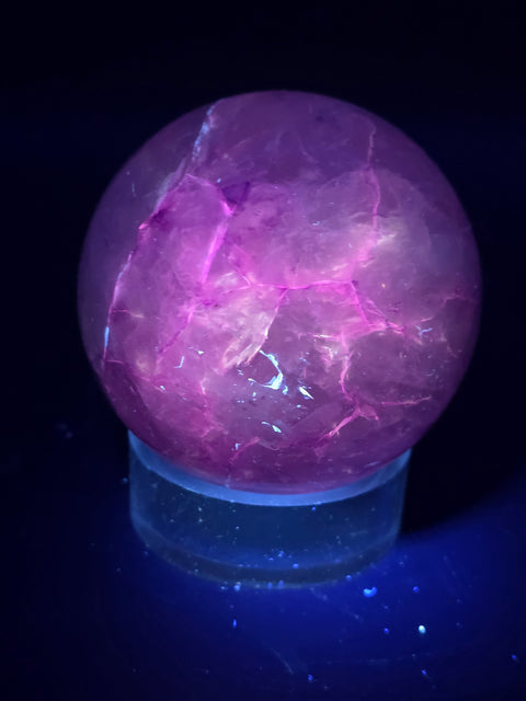 Purple crackle quartz sphere! 60.8mm, 2.3 inches, 11.2 ounces