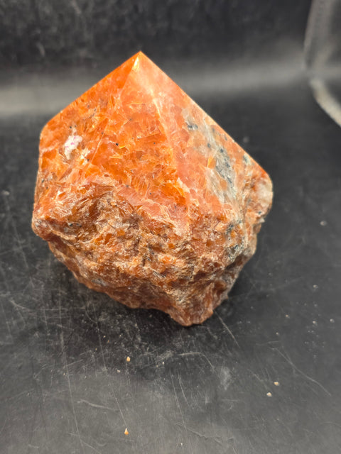 Sunstone polished top point! 15.4 ounces, 3 inches tall, 2.9" wide