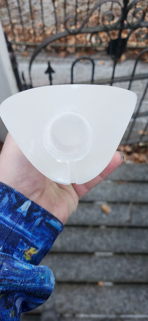 Angel selenite lamp! 8 inches tall, 4 pounds! With lotus flower led light