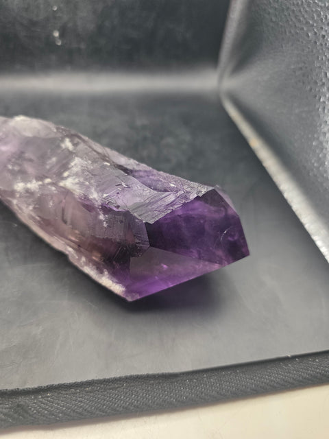 Grade AA amethyst spear! 1.2 pounds, 9.5 inches long!