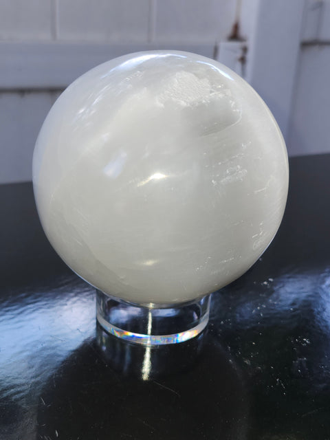 88mm, 3.46 inch, 1.14 pound selenite sphere!!