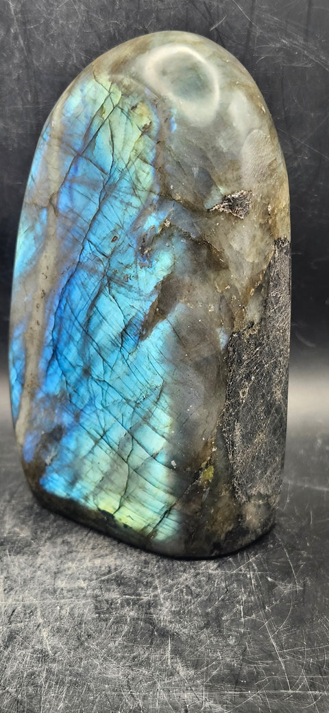 Labradorite free form! 1.13 pounds, 4.6" tall, 2.8" wide,1.7" thick