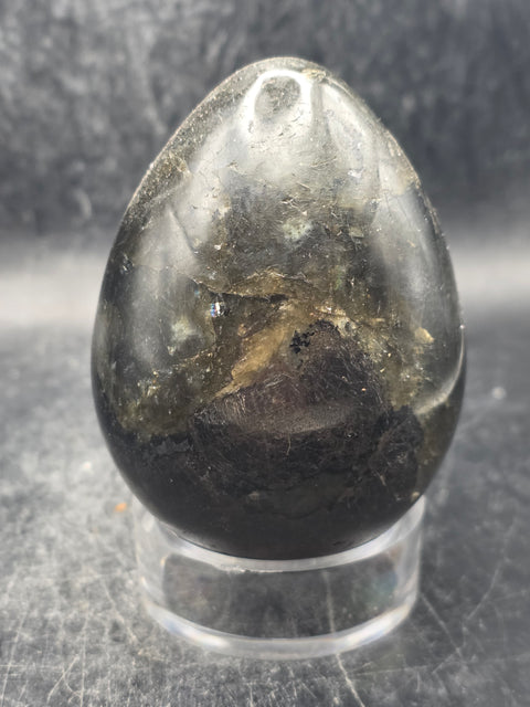 Labradorite egg! 11.2 ounces, 2.9 inches tall, 2.1" wide