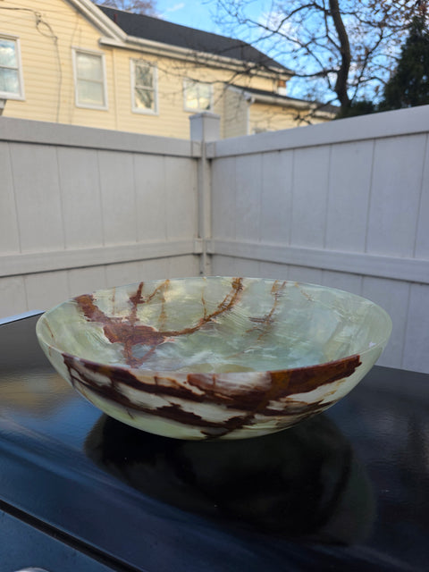 XXL ONYX BOWL! 4.10 pounds, 11.5 inches wide, 3.5 inches tall!