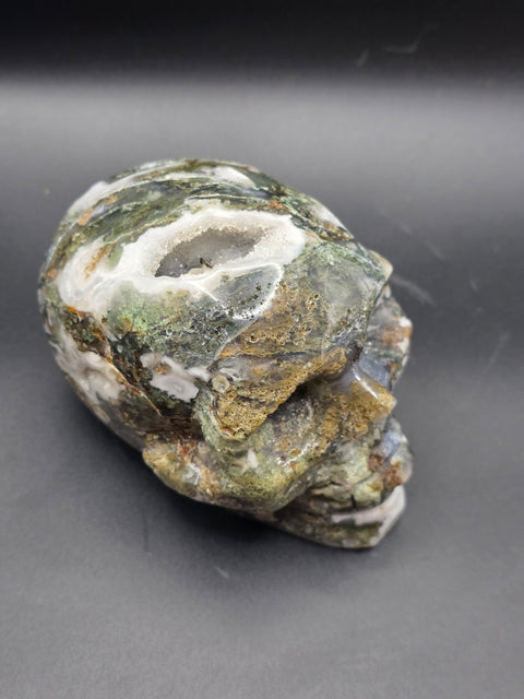 Druzy moss agate skull! 1.10 pounds, 3.9 inches long, 3.1" tall