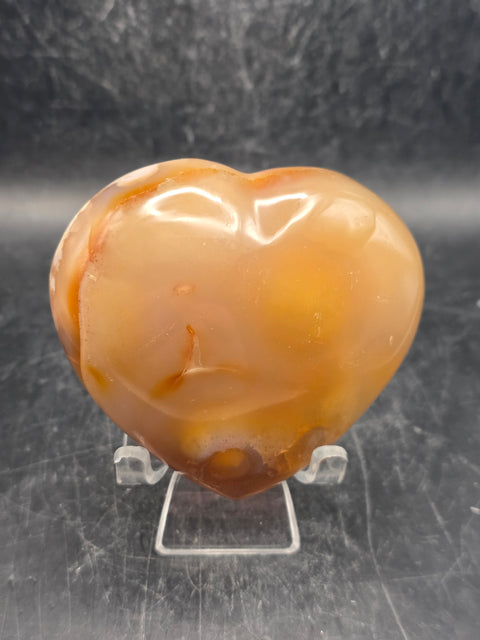 Flower agate heart! 7.6 ounces, 2.8 inches tall, 2.6 inches wide