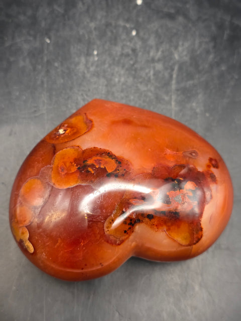 Carnelian agate heart! 12.2 ounces, 3.4 inches wide, 2.9" tall