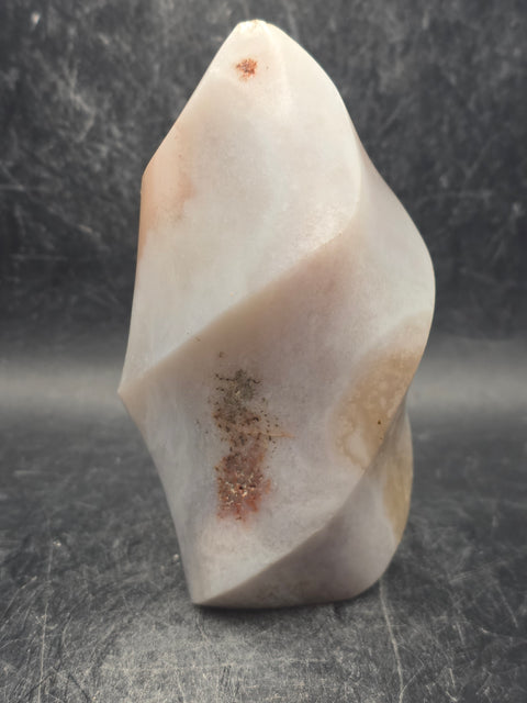 Flower agate flame tower! 11.1 ounces, 3.8 inches tall, 2.1" wide
