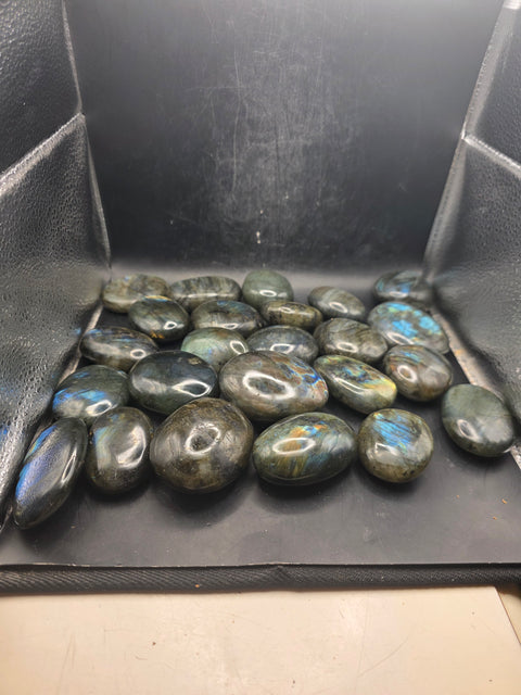 Labradorite palm stone! 1.6 too 2.2 inches!
