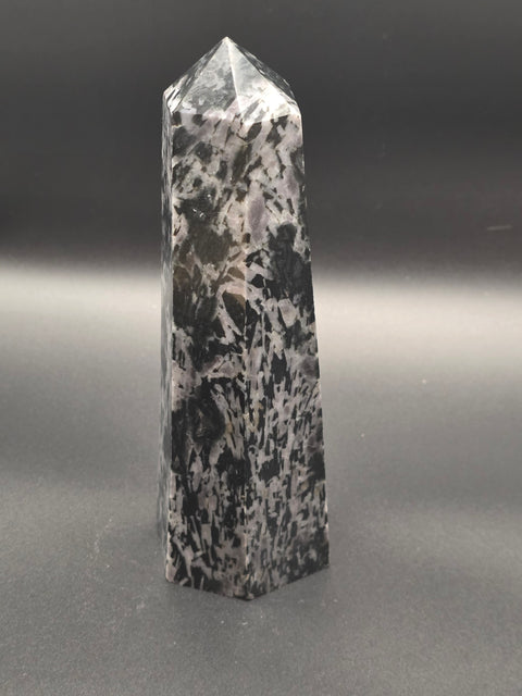 Large Indigo gabbro tower! 6 inches tall, 1.4 pounds