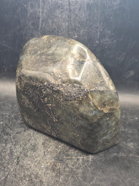 Labradorite free form! 1.15 pounds,4.4 inches wide, 3.7 tall