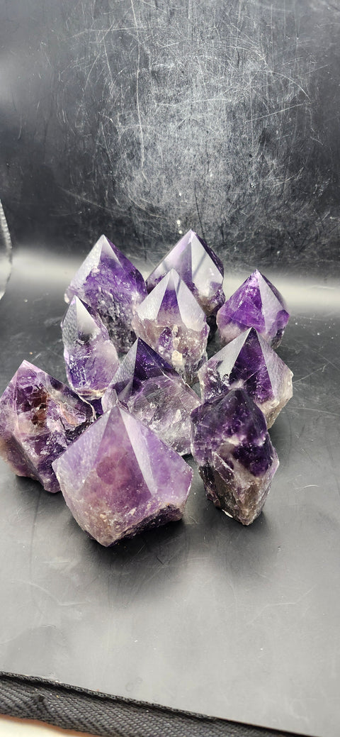 Dark amethyst polished top point! 3.8 ounces!
