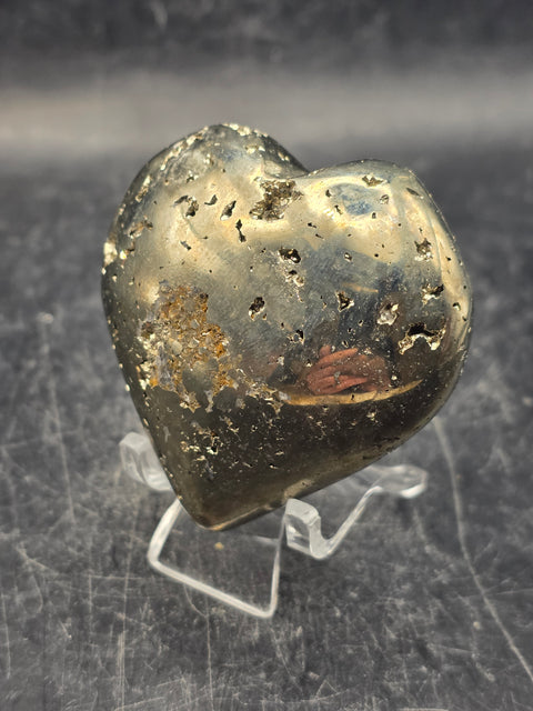 Pyrite heart! 5.4 ounces, 1.9 inches tall, 2 inches wide!