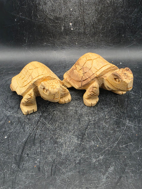 Palo santo turtle! 3.1 inches long!
