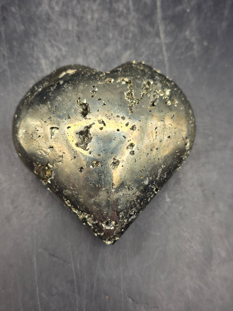 Pyrite heart! 6.9 ounces, 2.3 inches wide, 2.3 inches tall