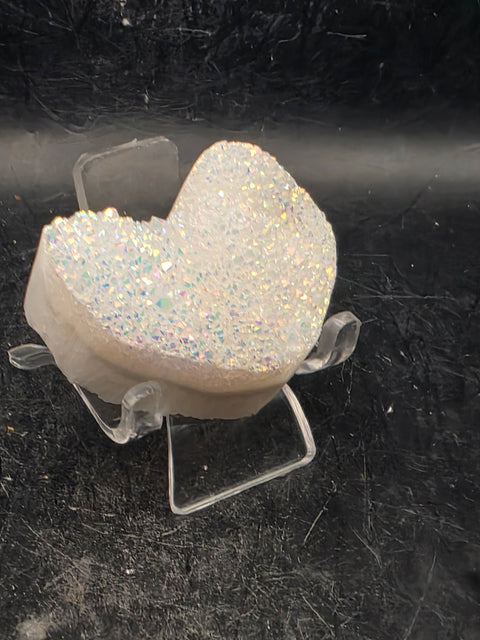 White pearl aura quartz heart! 2.7 ounces, 2.2 inches wide, 1.7" wide