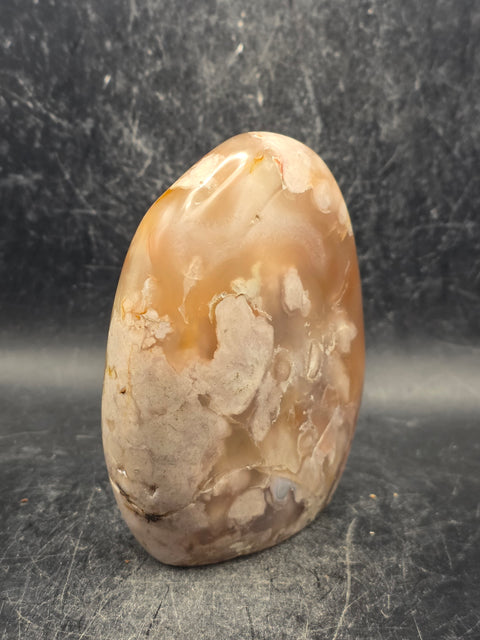 Flower agate free form! 13 ounces, 3.4 inches tall, 2.8" wide