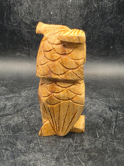Palo santo hand carved owl figurine!! 2.9 inches tall