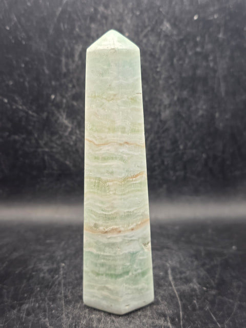 Caribbean calcite tower! 9.3 ounces, 5.1 inches tall