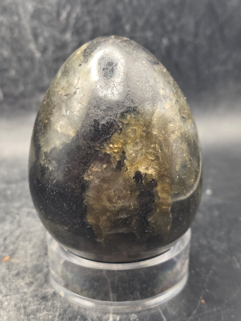 Labradorite egg! 9.2 ounces, 2.7 inches tall, 2 inches wide