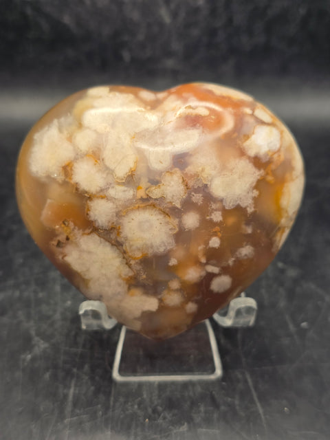 Flower agate heart! 7.6 ounces, 2.8 inches tall, 2.6 inches wide