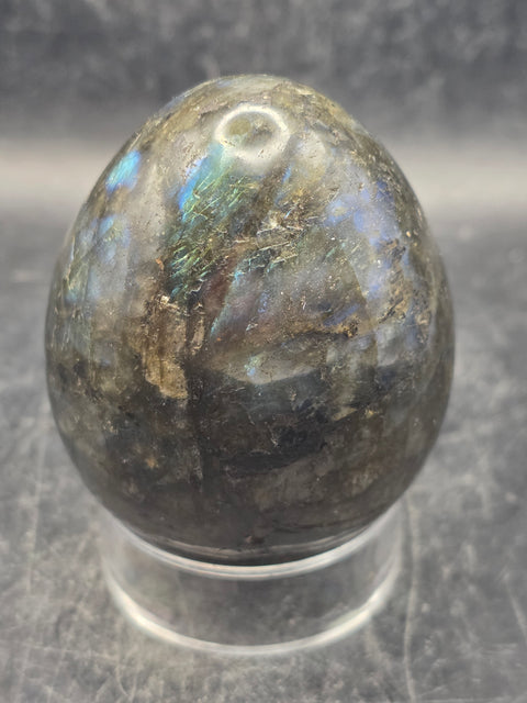 Labradorite egg! 10.9 ounces, 2.9 inches tall, 2.1" wide