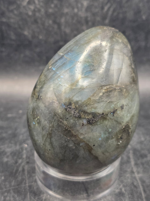 Labradorite egg! 11 ounces, 2.9 inches tall, 2.1 inches wide