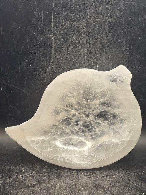 Selenite leaf bowl! 9.9 ounces, 4.2 inches long, 3.1 inches wide!
