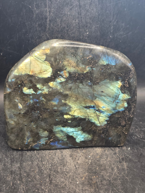 Labradorite free form! 1.15 pounds,4.4 inches wide, 3.7 tall