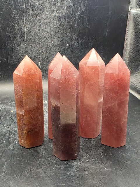 Strawberry quartz tower! 3.4 inches tall, 3 ounces!