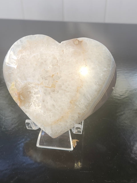 Druzy agate heart! 3.44 inches wide by 3.15 tall, 8.5 ounces
