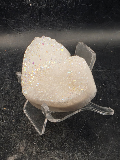 White pearl aura quartz heart! 2.7 ounces, 2.2 inches wide, 1.7" wide