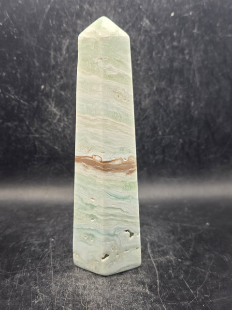 Caribbean calcite tower! 11.7 ounces, 5.7 inches tall