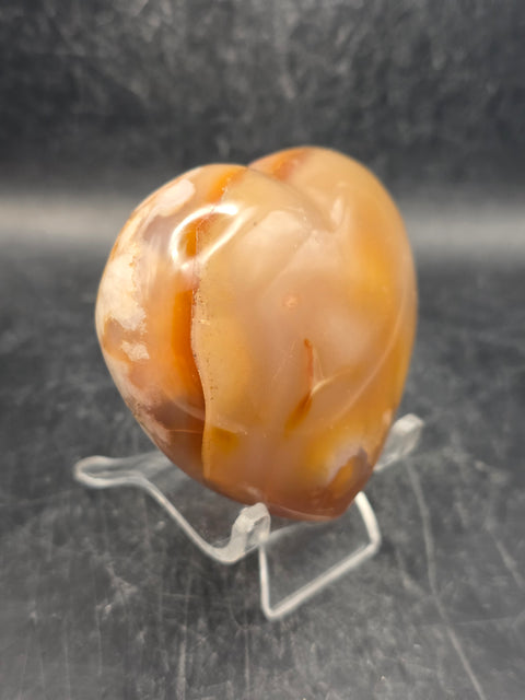 Flower agate heart! 7.6 ounces, 2.8 inches tall, 2.6 inches wide