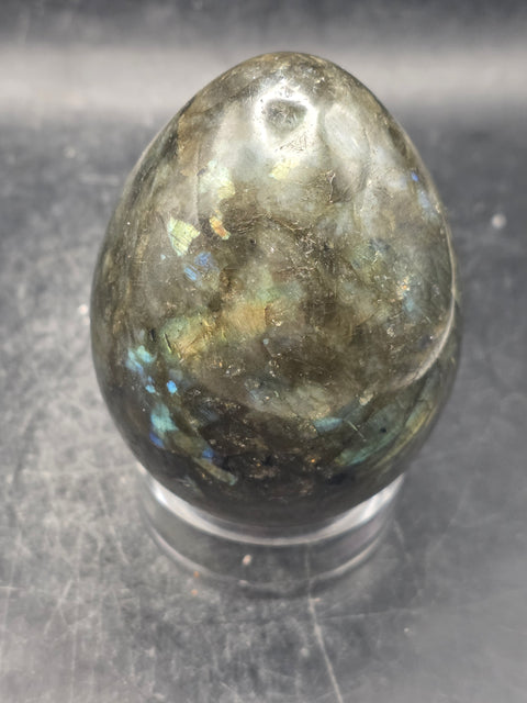Labradorite egg! 11.4 ounces, 2.9 inches tall, 2.1 inches wide