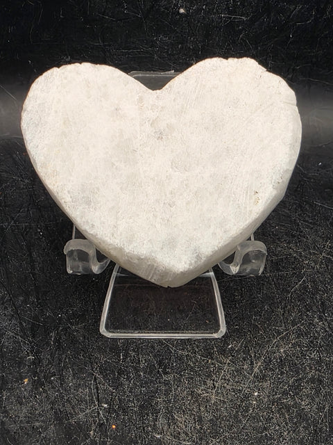 White pearl aura quartz heart! 3.4 ounces, 2.5 inches wide, 2.1" tall