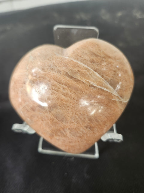 Peach moonstone heart