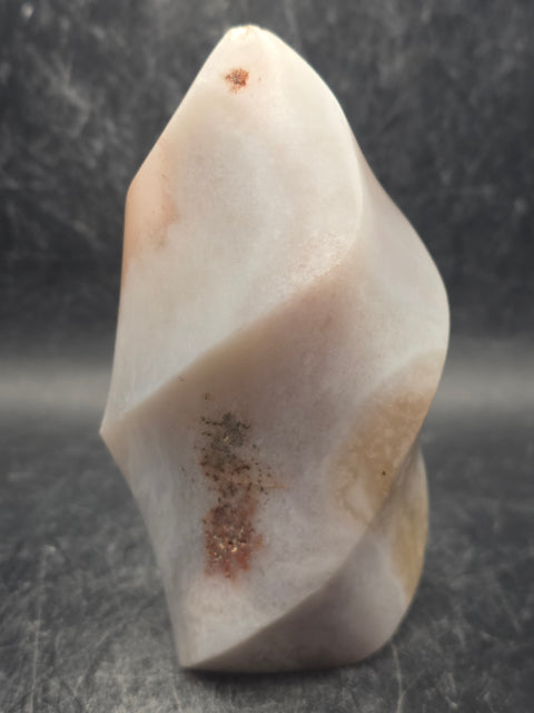 Flower agate flame tower! 11.1 ounces, 3.8 inches tall, 2.1" wide