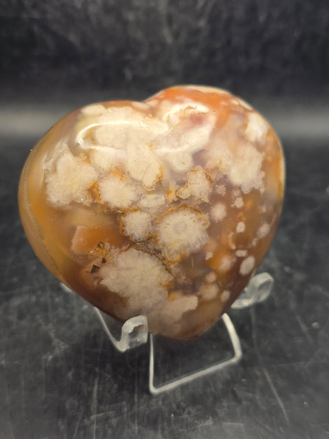 Flower agate heart! 7.6 ounces, 2.8 inches tall, 2.6 inches wide