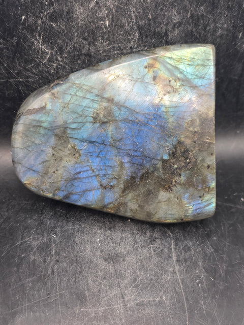 Labradorite free form! 1.11 pounds, 4.1 inches tall, 3.4" wide