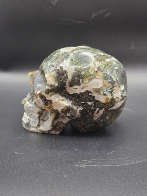 Druzy moss agate skull! 1.10 pounds, 3.9 inches long, 3.1" tall