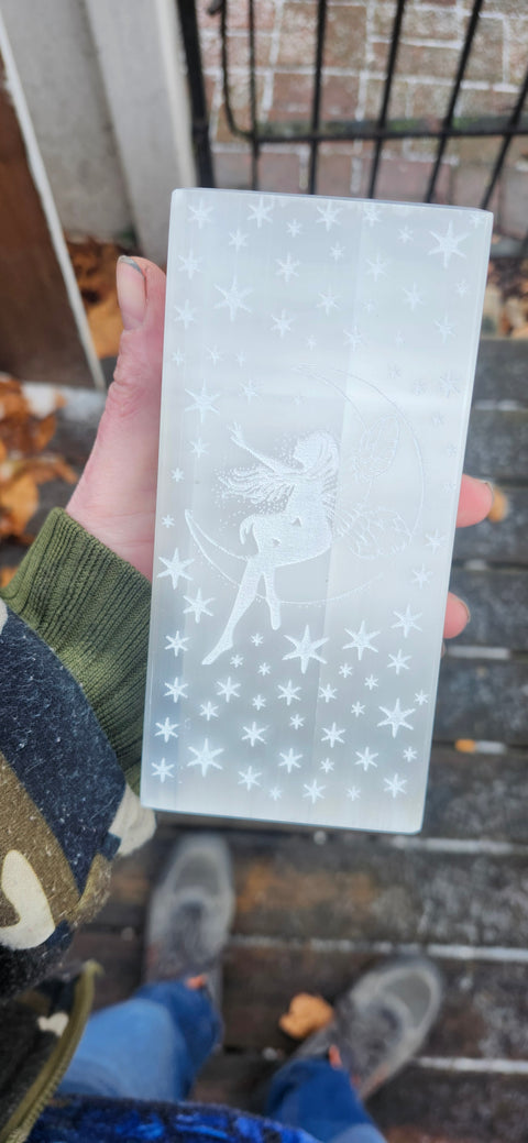 Fairy selenite lamp! 6 inches tall, 3 pounds, lotus flower led base included