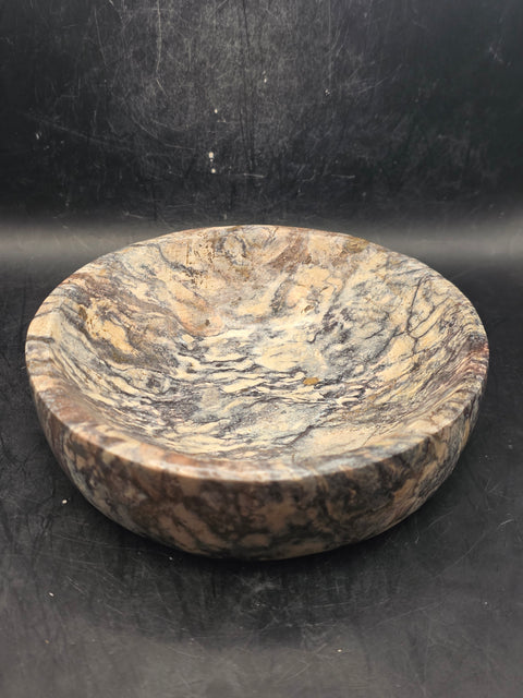 Batik jasper round bowl! 5.2 inches wide, 1.7 pounds!